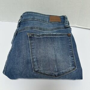 Judy‎ Blue Relaxed Fit Mid-Rise Denim Distressed Jeans Size 32 Style #8271